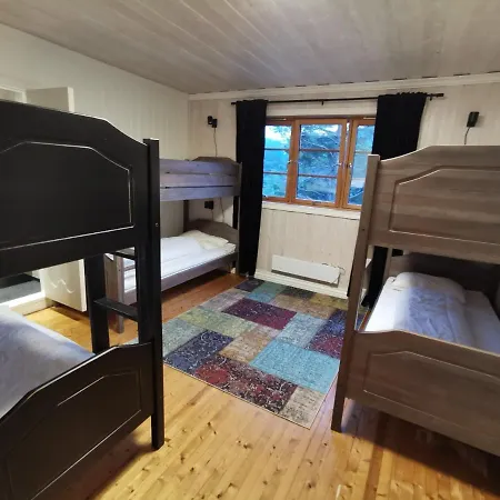 Storhaugen Gard Lodge *