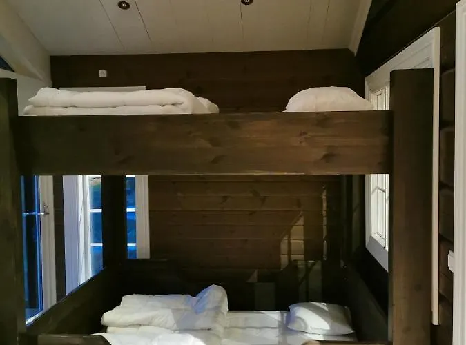 Storhaugen Gard Lodge *