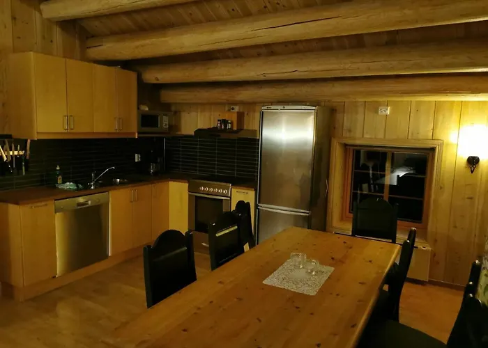 Storhaugen Gard Lodge *