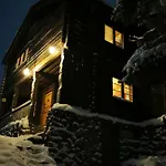 Storhaugen Gard Деревянный коттедж
