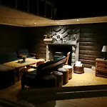 Деревянный коттедж Storhaugen Gard Лом